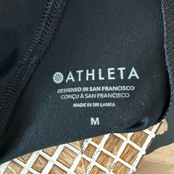 Athleta North Point Rashguard - Picture 11 of 12